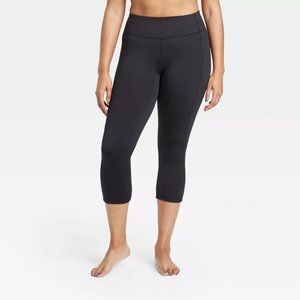 Motion Simplicity Mid-Rise Capri Leggings M